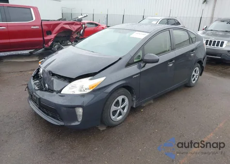 2014 Toyota Prius Three z USA, uszkodzony, nr VIN JTDKN3DU0E1749374